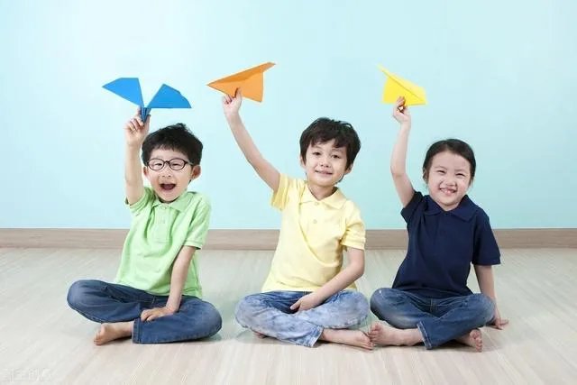 警方通报多名幼儿身上现针眼,为什么总有人如此狠心?