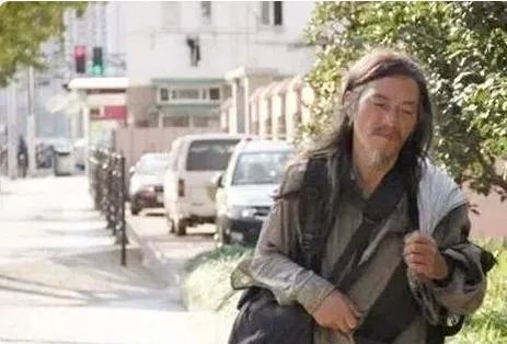 北大毕业的高材生姚远，消失了12年当流浪汉，现状怎么样了？