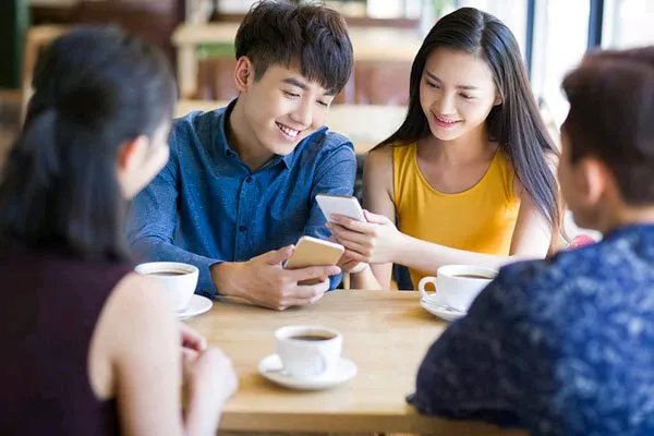 超七成网民月收入不足五千，收入低和上网有什么必然的联系？