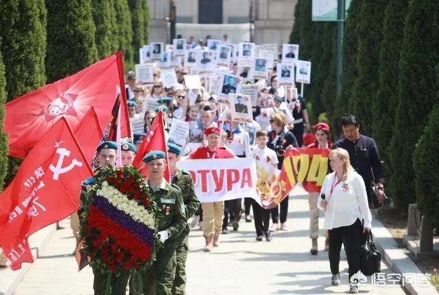 70-200镜头究竟是F2.8实用还是F4实用？