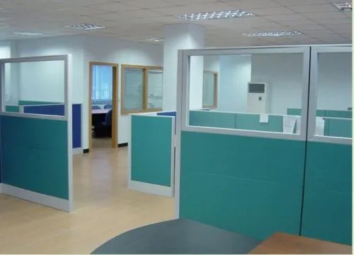 办公室隔断高度一般做多少合适 办公室隔断的利弊解析