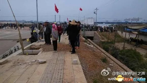 昆明晋宁征地惨案 上千施工人员与数百村民大冲突