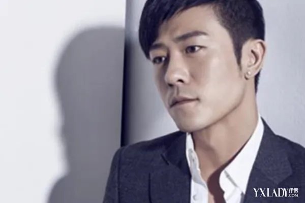 林申的妻子是谁？竟然不是银屏上的女友李沁