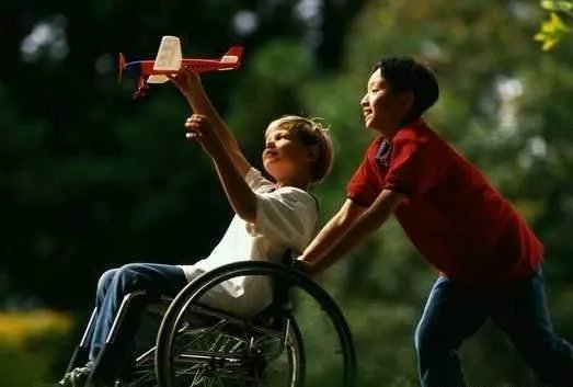 那些曾经以为可以做一辈子好朋友的人，经常联系的还剩下几个？