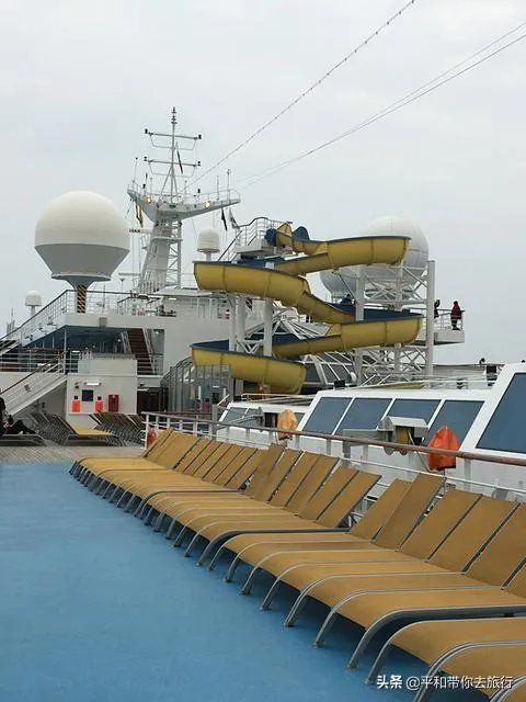 怎样去坐游轮旅游,本人在重庆想到国外游?