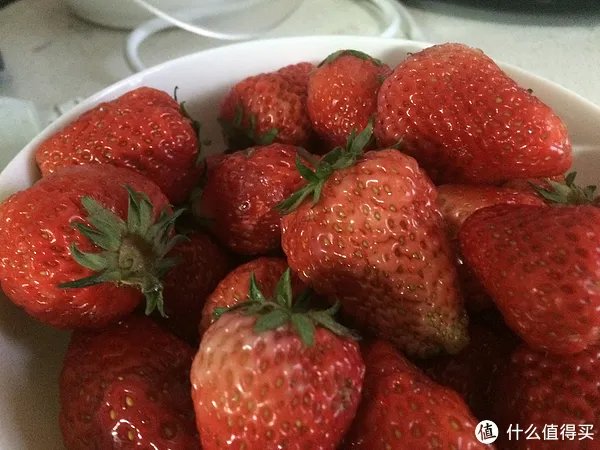 记一大锅草莓酱的粗犷制作与长久储藏