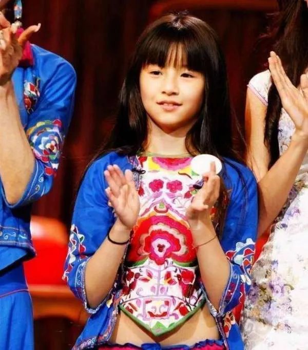 被杨丽萍放弃的小彩旗,21岁的她胖成了这样子!你还认得出她吗?