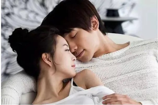 罗晋镜头下的唐嫣很美,爱一个人,是如何把对方最美的瞬间给记录下来?