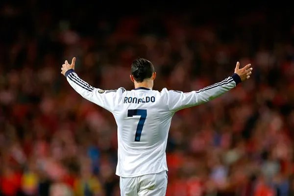 阿扎尔加盟皇马的话,他有可能穿几号球衣,为什么?