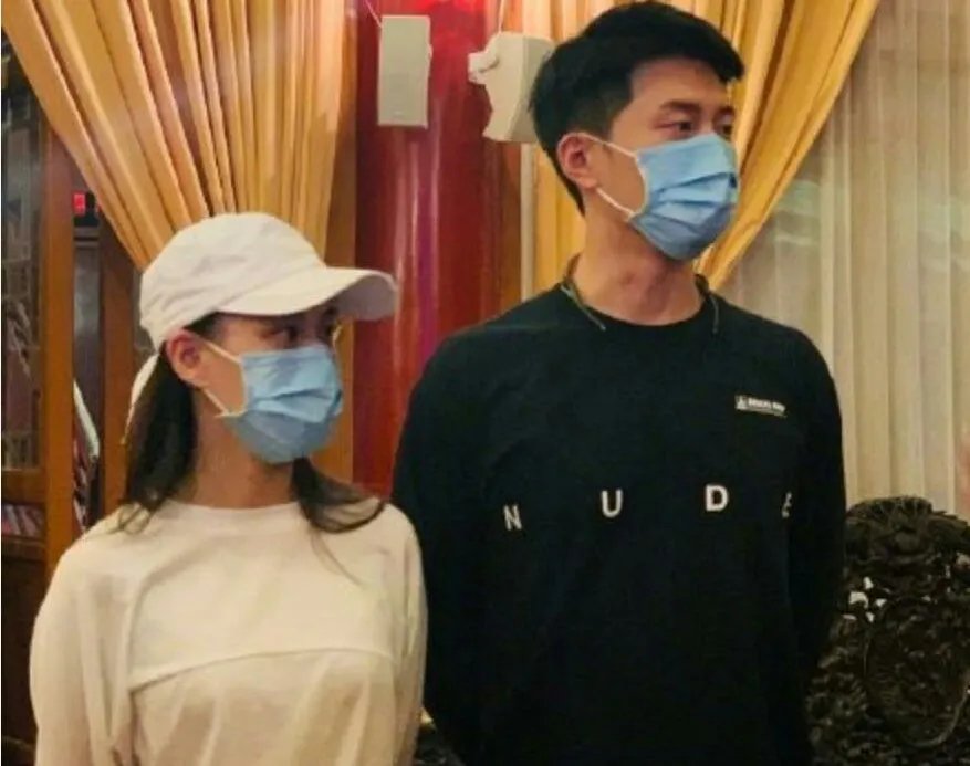 窦骁带何超莲回西安老家之后都做了什么?