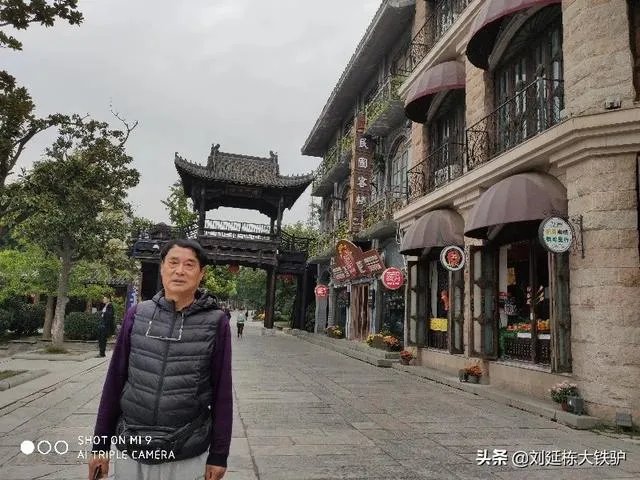 自行车爱好者去骑车旅行，准备个什么户外生存包较好？