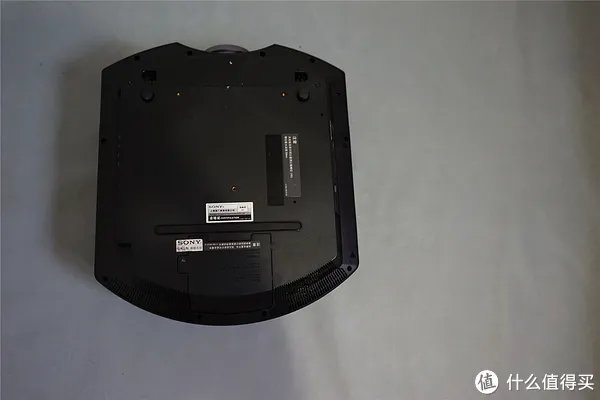 换投影仪灯泡很难吗?我们来试试