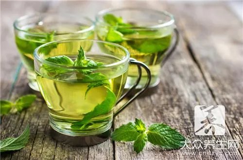 绿茶水的功效与作用有哪些呢