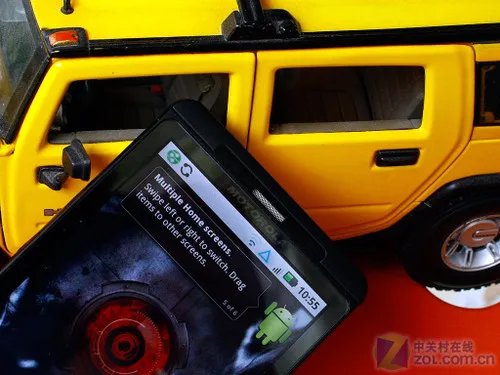 4.3吋纯爷们儿象征 摩托罗拉Droid X评测