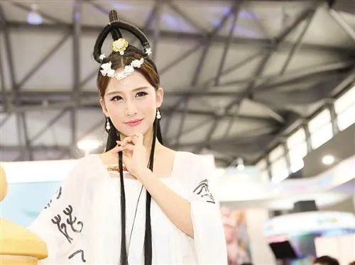 小灿中国达人秀获赞 被封神仙哥哥男女通杀