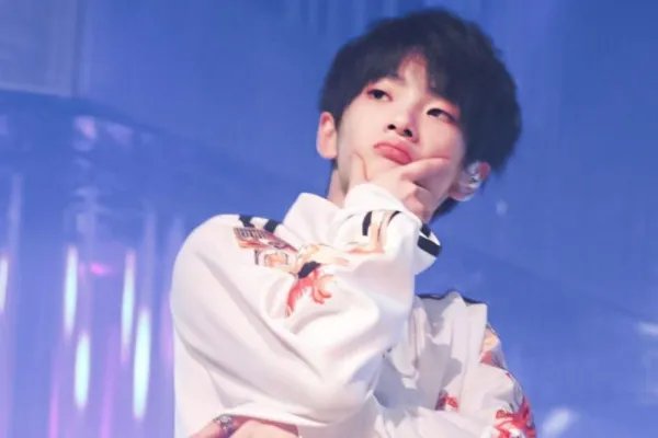 周震南父母涉纠纷酒店起拍价9千万,周震南是否应该为父母还债?