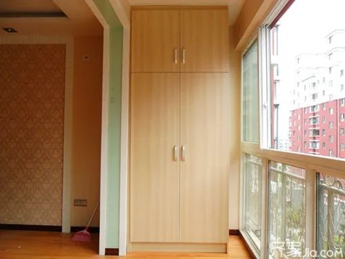 阳台柜这样设计很精致 你家有吗