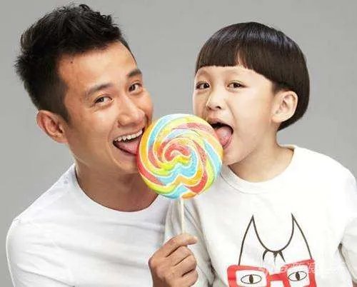 《小爸爸》是一部什么题材的电视剧？