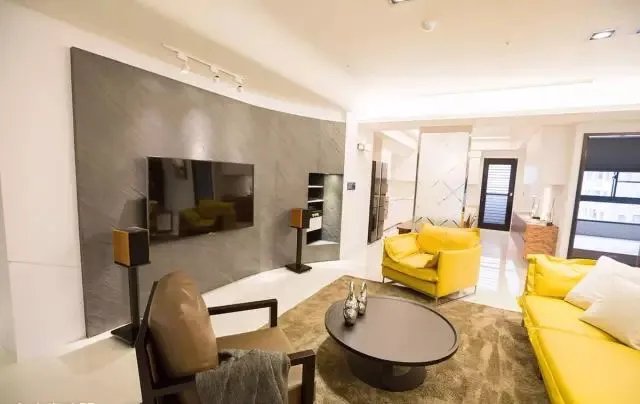 客厅要不要放茶几，怎么放好看？