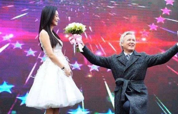 林瑞阳为何抛弃前妻娶张庭?你以为是“花心断情”,其实另有什么故事?