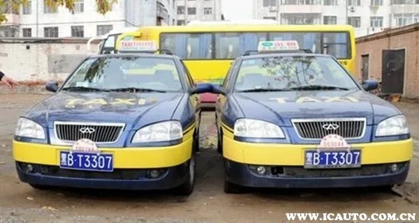 伪造机动车号牌怎么处罚扣几分