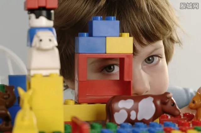 上海警方查获400万元假冒奥特曼 你买的是假货吗？