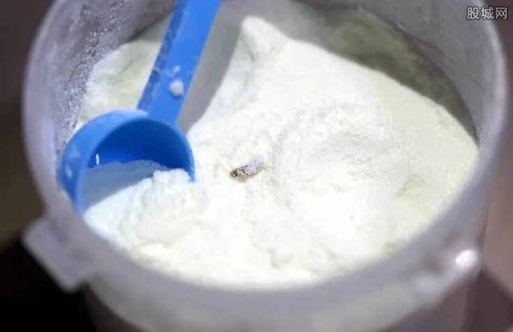 淀粉是面粉吗 做菜勾芡买淀粉好还是面粉好