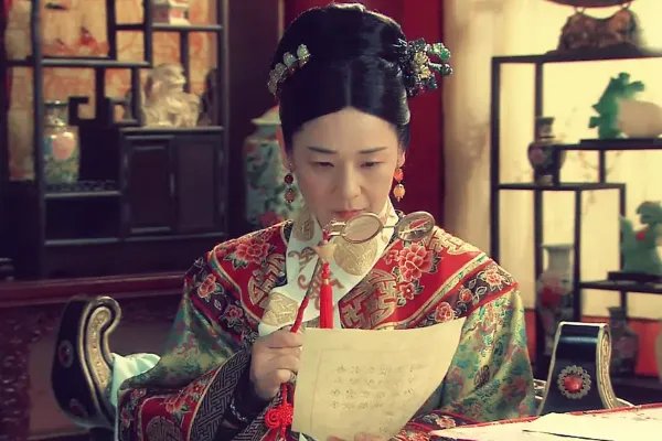 珍妃只是穿旗袍而已,慈禧为何要强行扯下,还用竹竿杖责她?