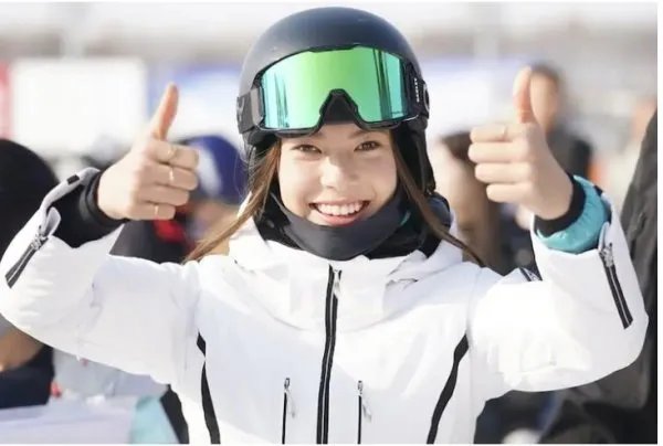 谷爱凌称要吃涮羊肉庆祝夺金,她在滑雪上还有什么追求?