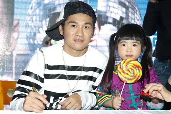 曹格疯了自言自语 费曼受伤真相被透露