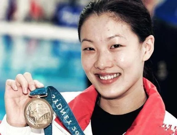 跳水天后伏明霞现状如何?