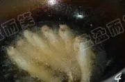 酥炸凤尾鱼的做法步骤图，酥炸凤尾鱼怎么做