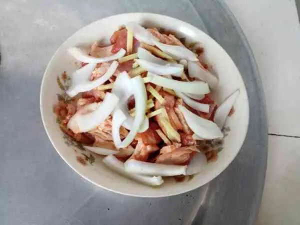 石锅烤肉怎么做好吃,石锅烤肉的家常做法