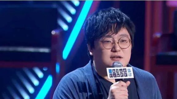 王勉在《脱口秀大会》第三季总决赛中夺冠,大家是怎么评价的?