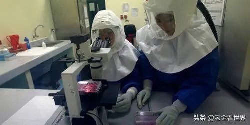 为什么美国那么多人确诊了,但是特朗普周围一直没事?