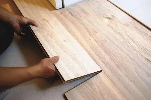 复合木地板怎么铺