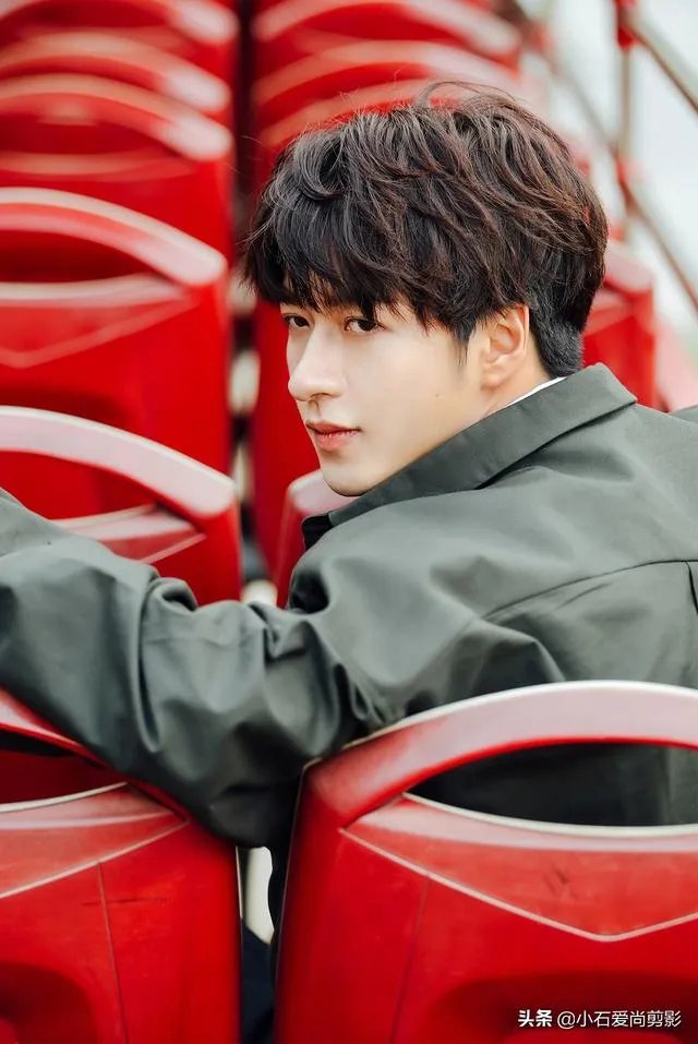 演员范晓东有人了解吗？