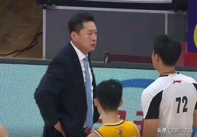 浙江广厦男篮主帅李春江是被球迷高估的教练吗?为什么?