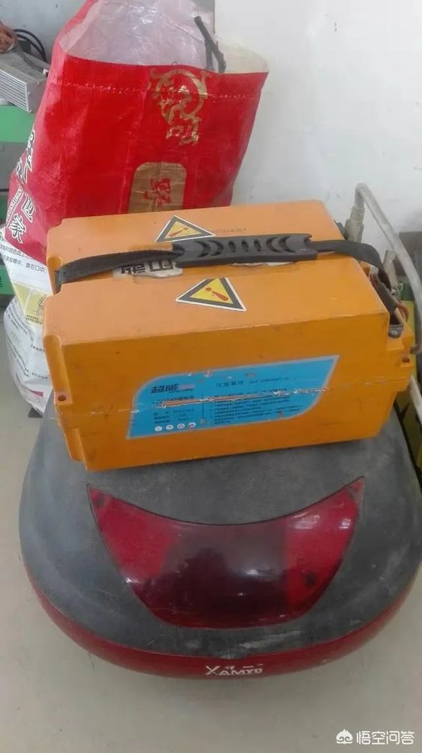 想给家里电动车换电池,超威、旭派哪个比较耐用呢?