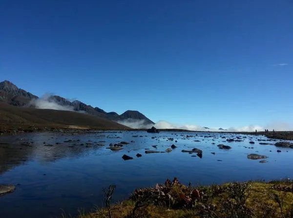 成都到木格措-新都桥-海螺沟三天怎么安排路线？具体怎么坐车/车费/时间？