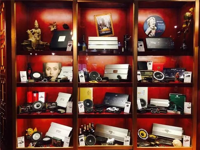 济南的奔驰汽车音响改装去哪里好？