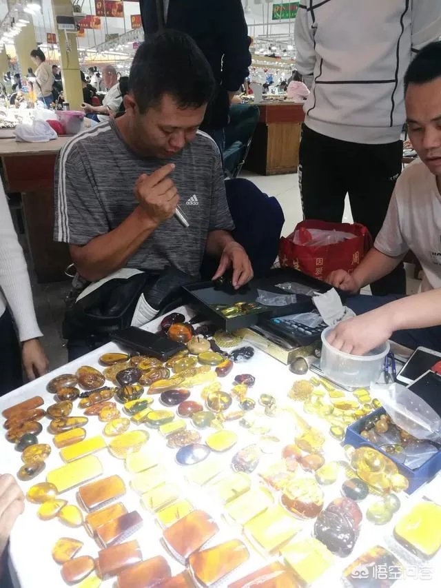 缅甸琥珀是最硬的琥珀吗?缅甸琥珀有什么特点?