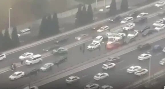 中州大道多车相撞是怎么回事 什么原因导致中州大道多车相撞