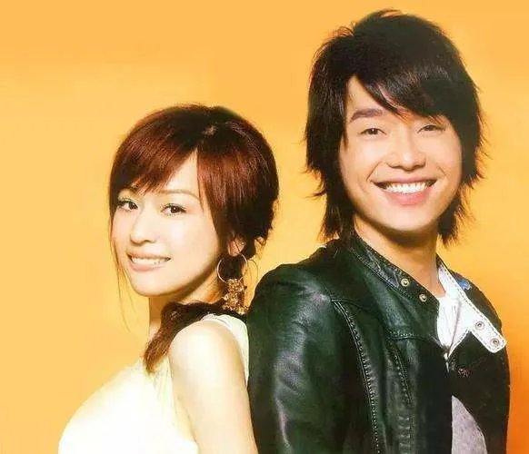 回忆杀！王心凌、张栋梁隔空同框，这二人曾经有过哪些合作？