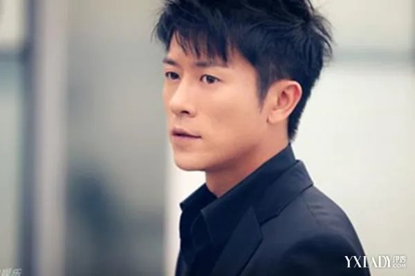 林申的妻子是谁？竟然不是银屏上的女友李沁