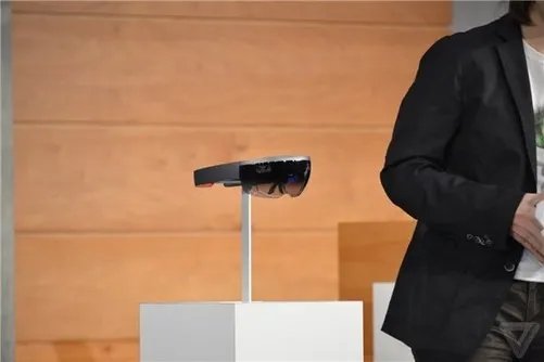 这个全息眼镜才是微软真正的黑科技