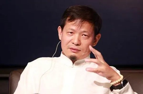 宣称不跑路不失联的戴志康自首了，“捞财宝”的 钱挪用后去哪儿了还能退回吗？