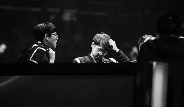 如何评价s6总决赛rox vs skt