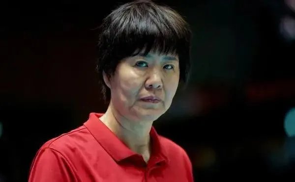 中国女排3:0横扫美国女排,中国女排赢在哪里,你如何评价中国女排球员的表现?