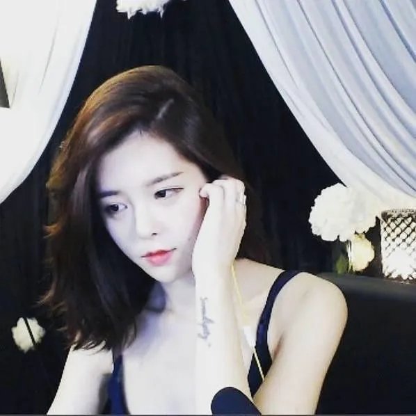 王思聪又有“新欢”了 这次是韩国“直播一姐”